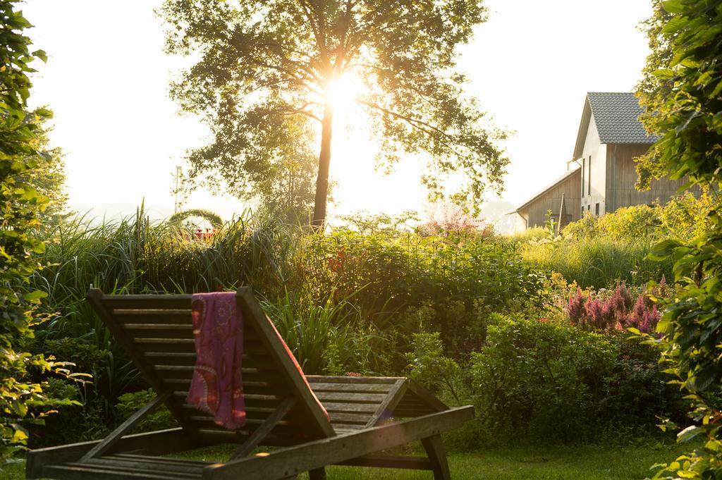 Hotel Gut Bardenhagen Exterior photo